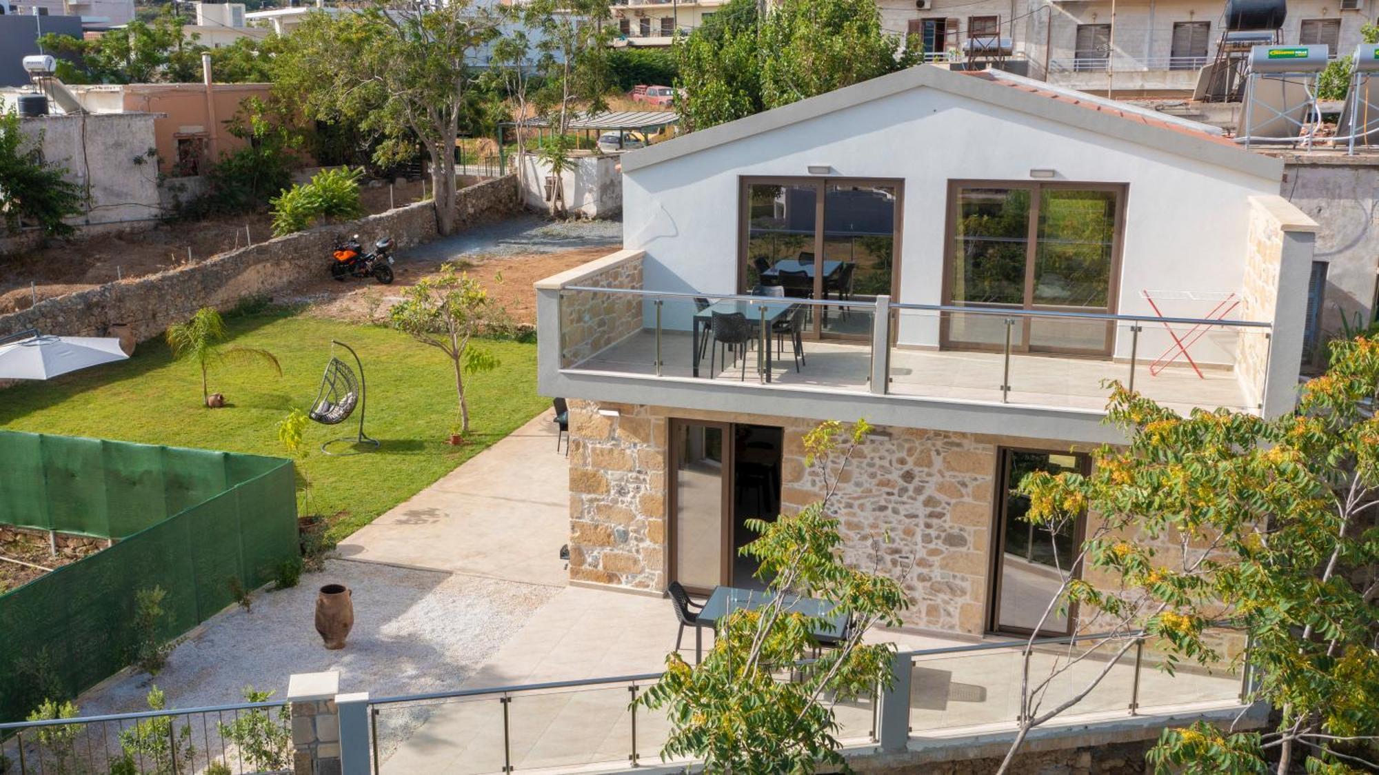 Eagle Bay Loft Apartament *