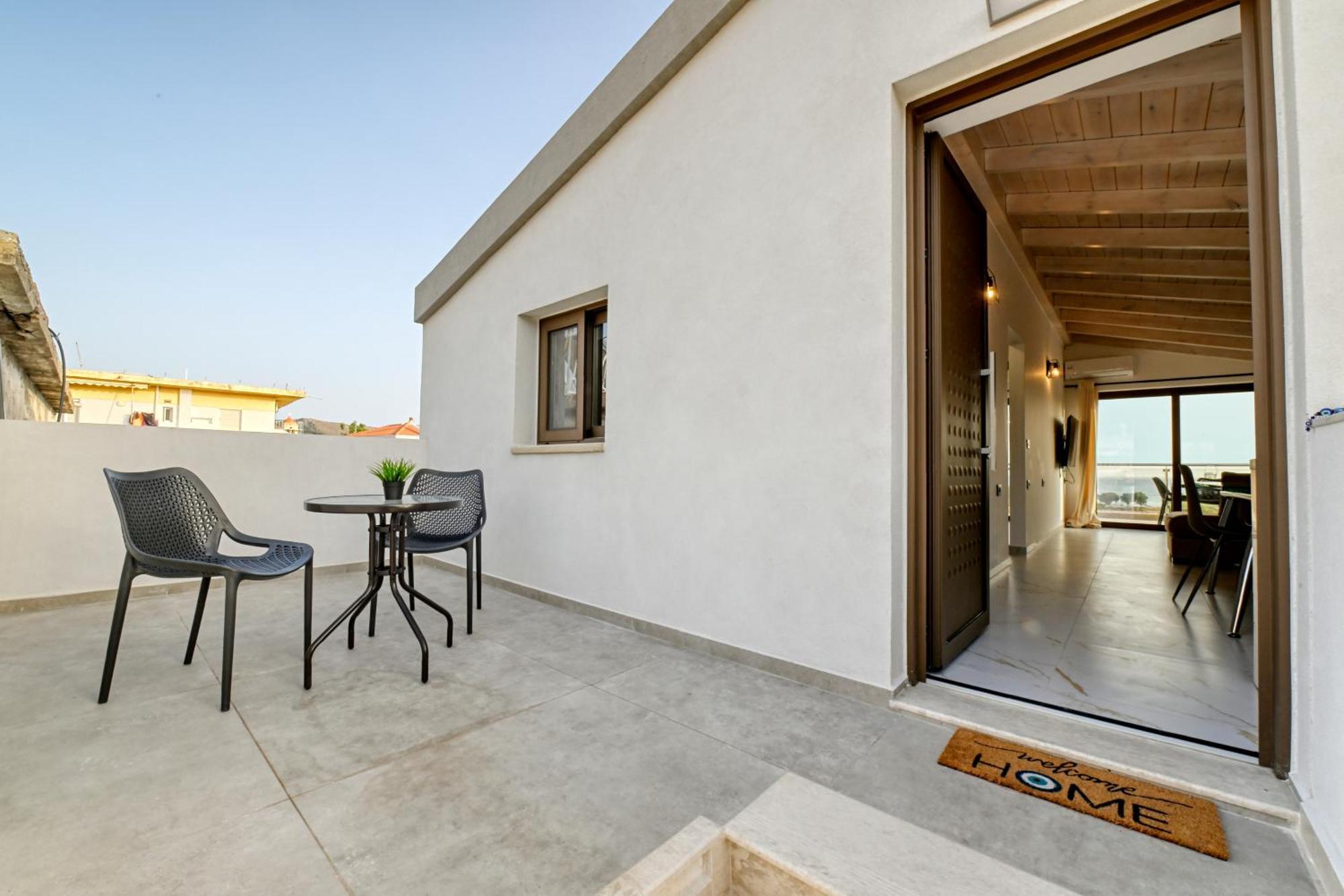 Апартаменты Eagle Bay Loft